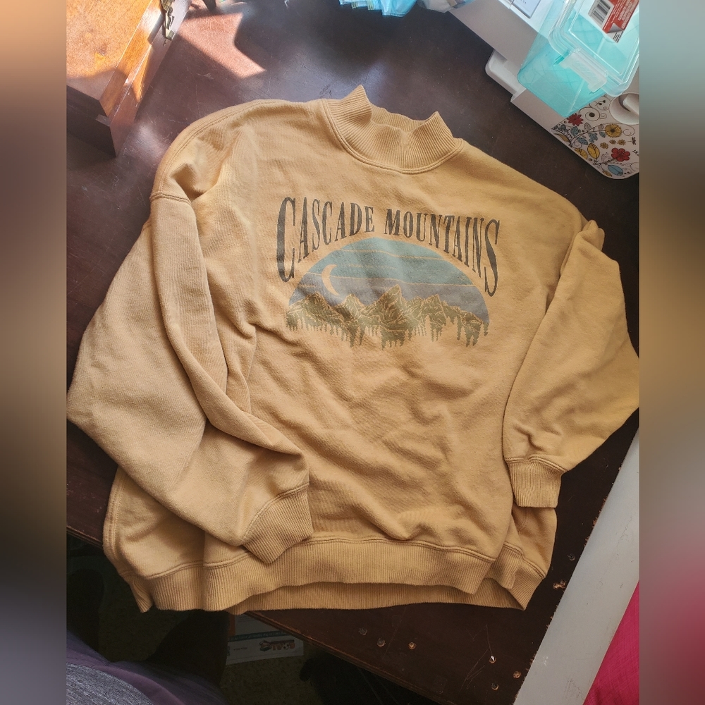 American Eagle Oversized Sweatshirt